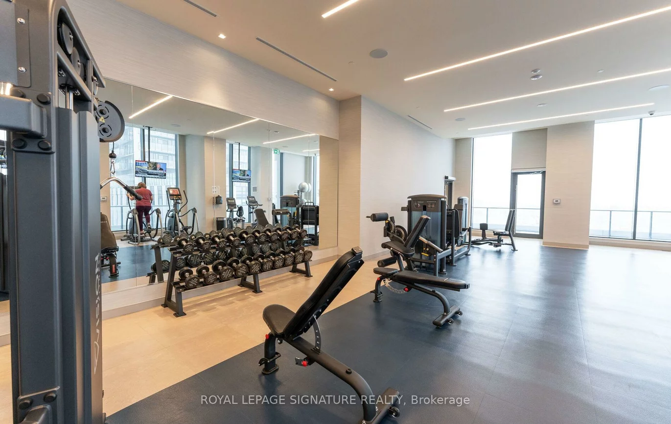 8960, Jane, Vellore Village, Vaughan