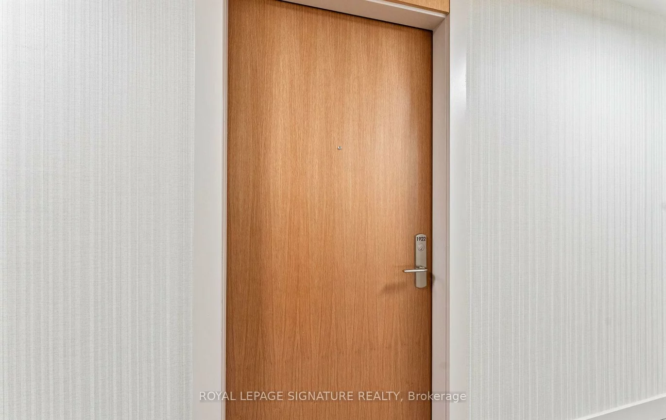 8960, Jane, Vellore Village, Vaughan