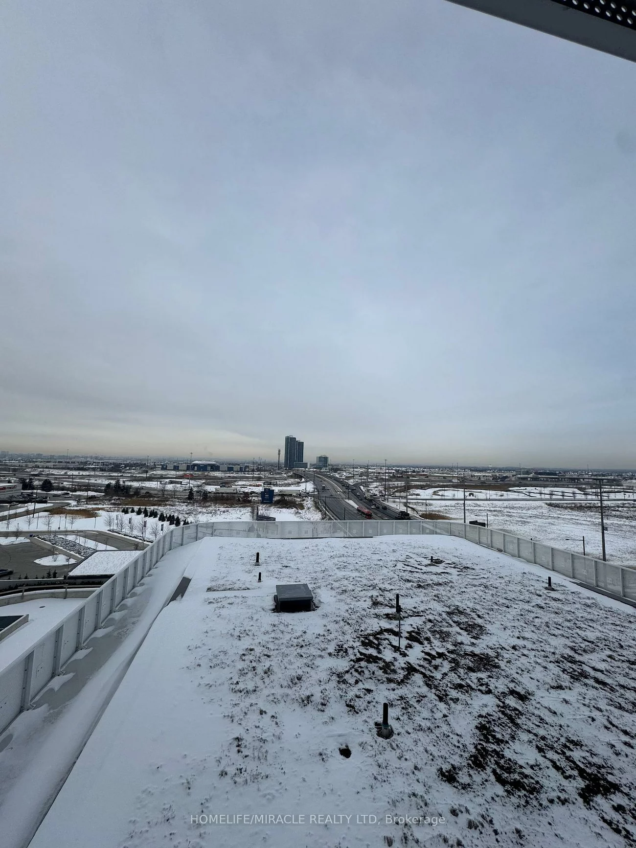 225, Commerce, Vaughan Corporate Centre, Vaughan