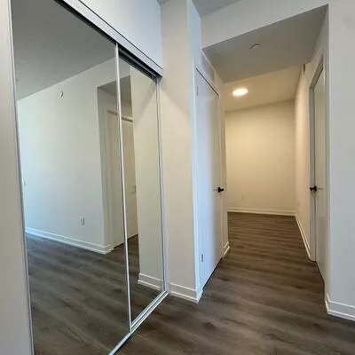 225, Commerce, Vaughan Corporate Centre, Vaughan