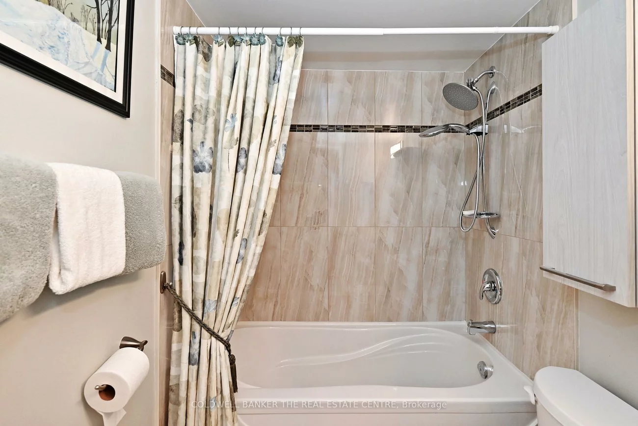 7440, Bathurst, Brownridge, Vaughan