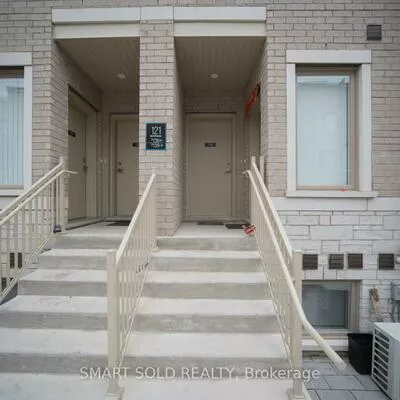 121, Honeycrisp, Vaughan Corporate Centre, Vaughan