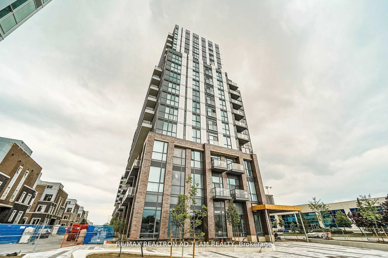 38, Honeycrisp, Vaughan Corporate Centre, Vaughan