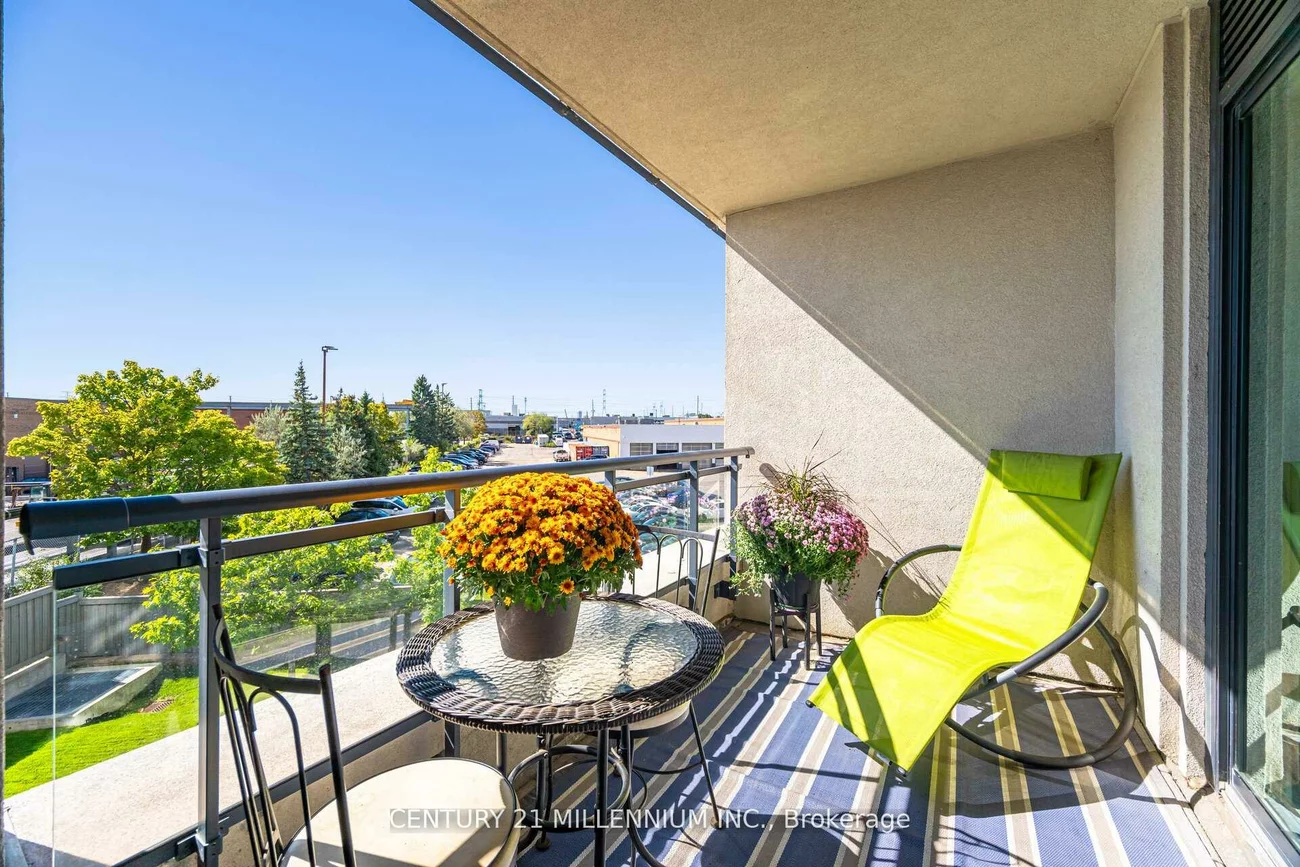 24, Woodstream, Vaughan Grove, Vaughan