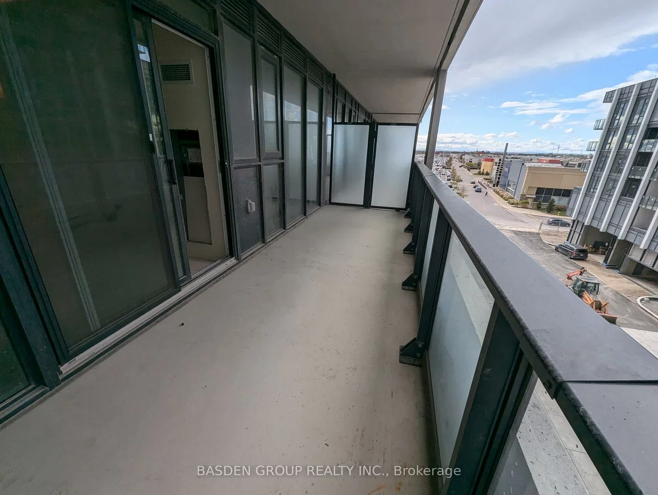 8960, Jane, Vellore Village, Vaughan