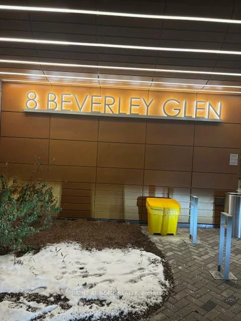 8, Beverley Glen, Beverley Glen, Vaughan