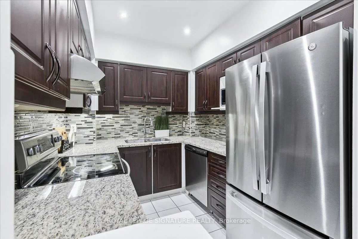 735, New Westminster, Brownridge, Vaughan