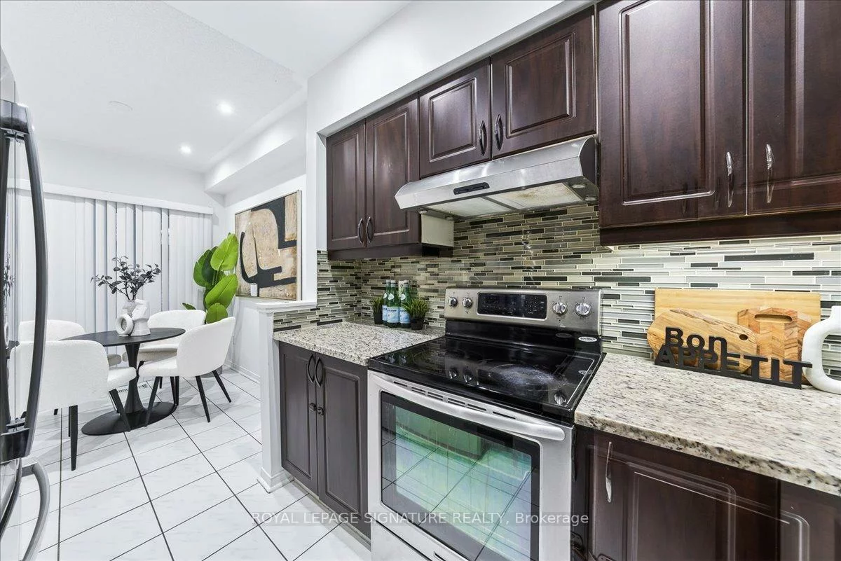 735, New Westminster, Brownridge, Vaughan