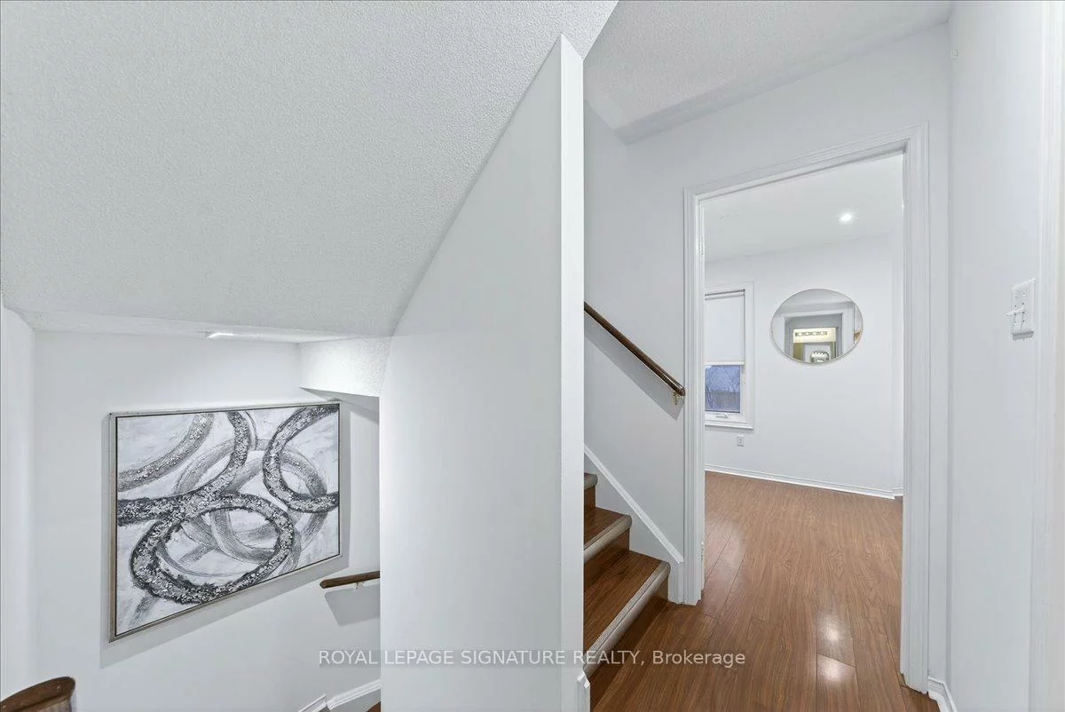 735, New Westminster, Brownridge, Vaughan