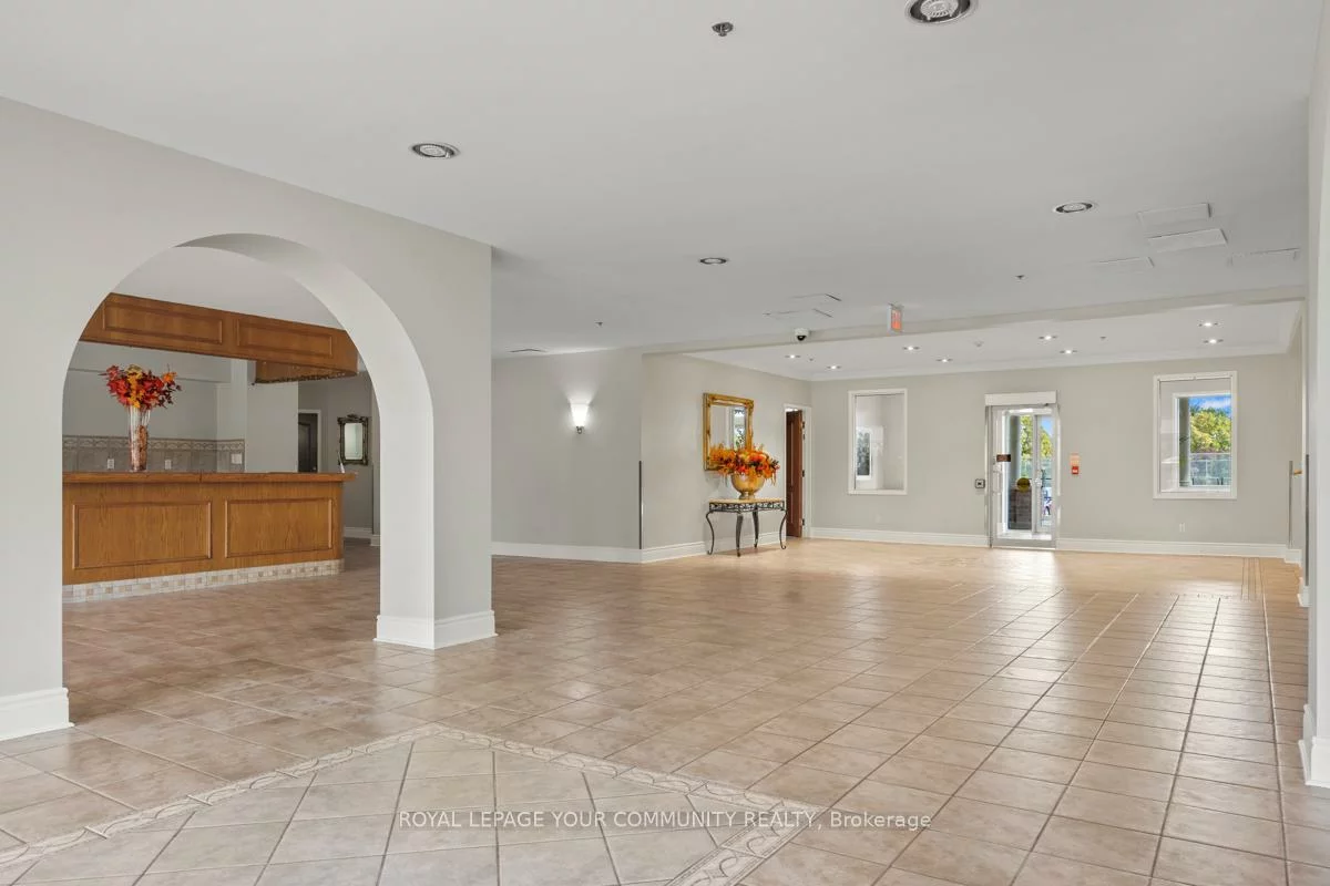 7373, Martin Grove, Vaughan Grove, Vaughan