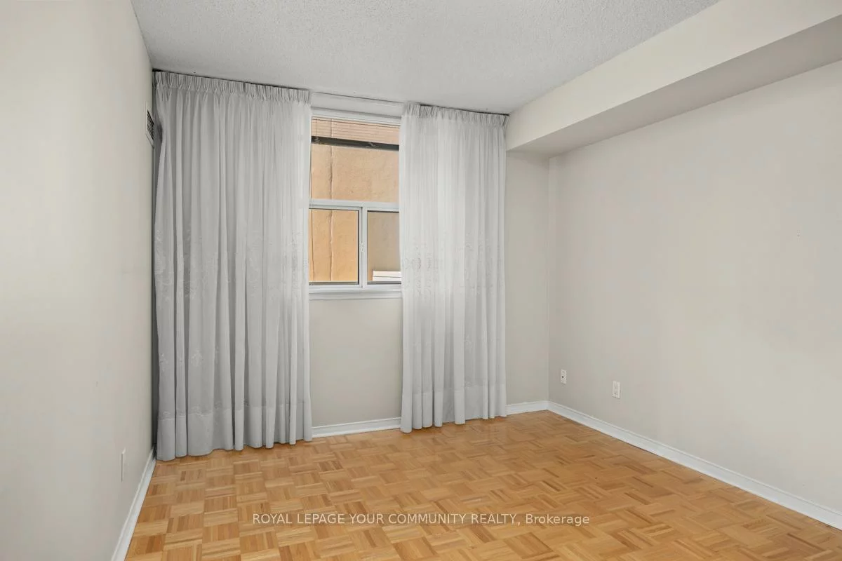 7373, Martin Grove, Vaughan Grove, Vaughan