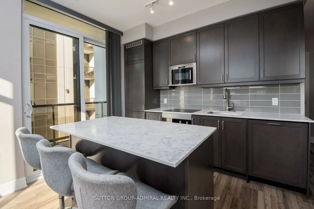 9075, Jane, Concord, Vaughan