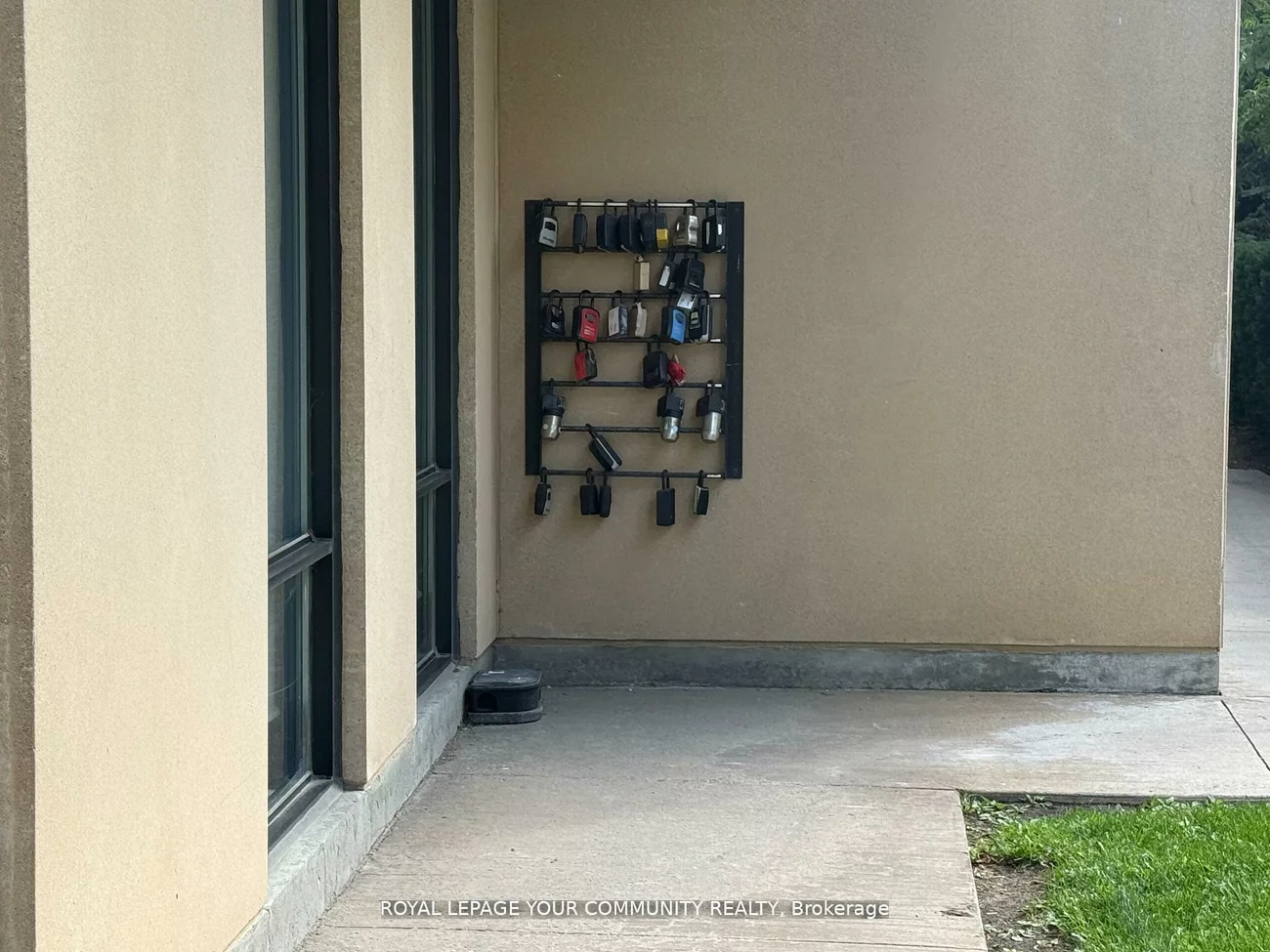 520, Steeles, Crestwood-Springfarm-Yorkhill, Vaughan