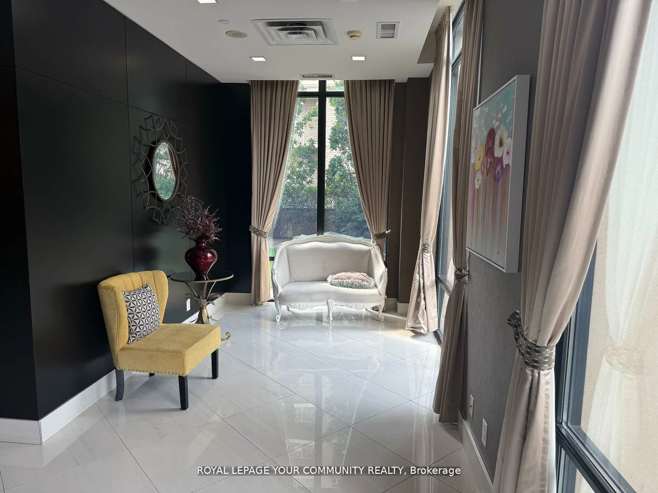 520, Steeles, Crestwood-Springfarm-Yorkhill, Vaughan