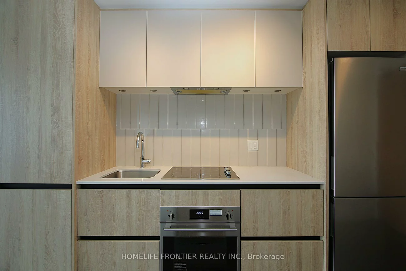 7950, Bathurst, Beverley Glen, Vaughan