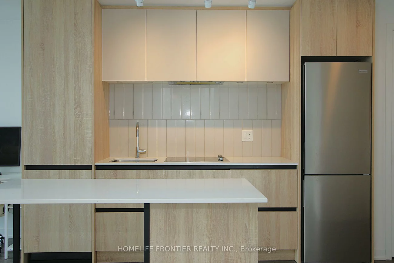 7950, Bathurst, Beverley Glen, Vaughan