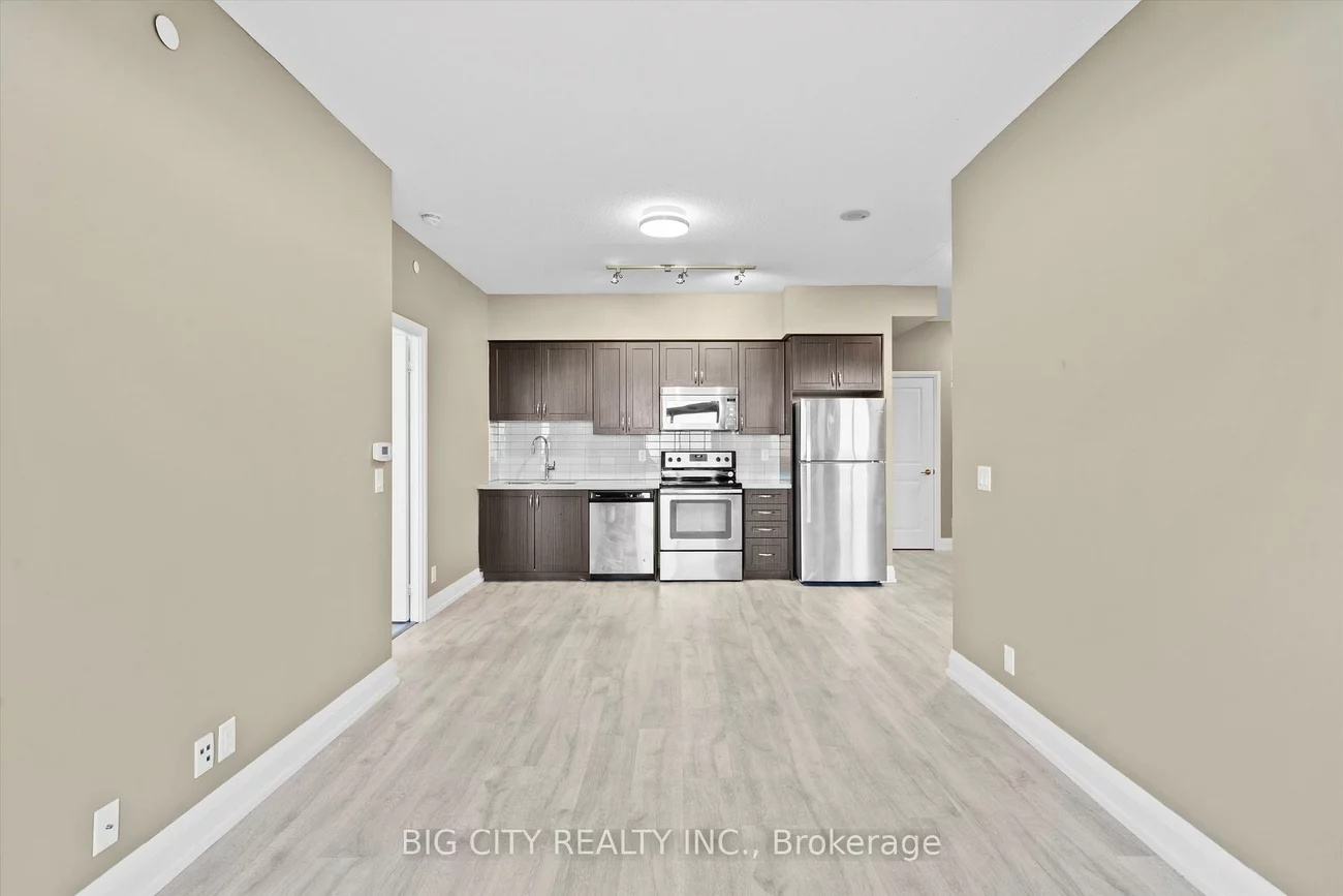 7890, Bathurst, Beverley Glen, Vaughan