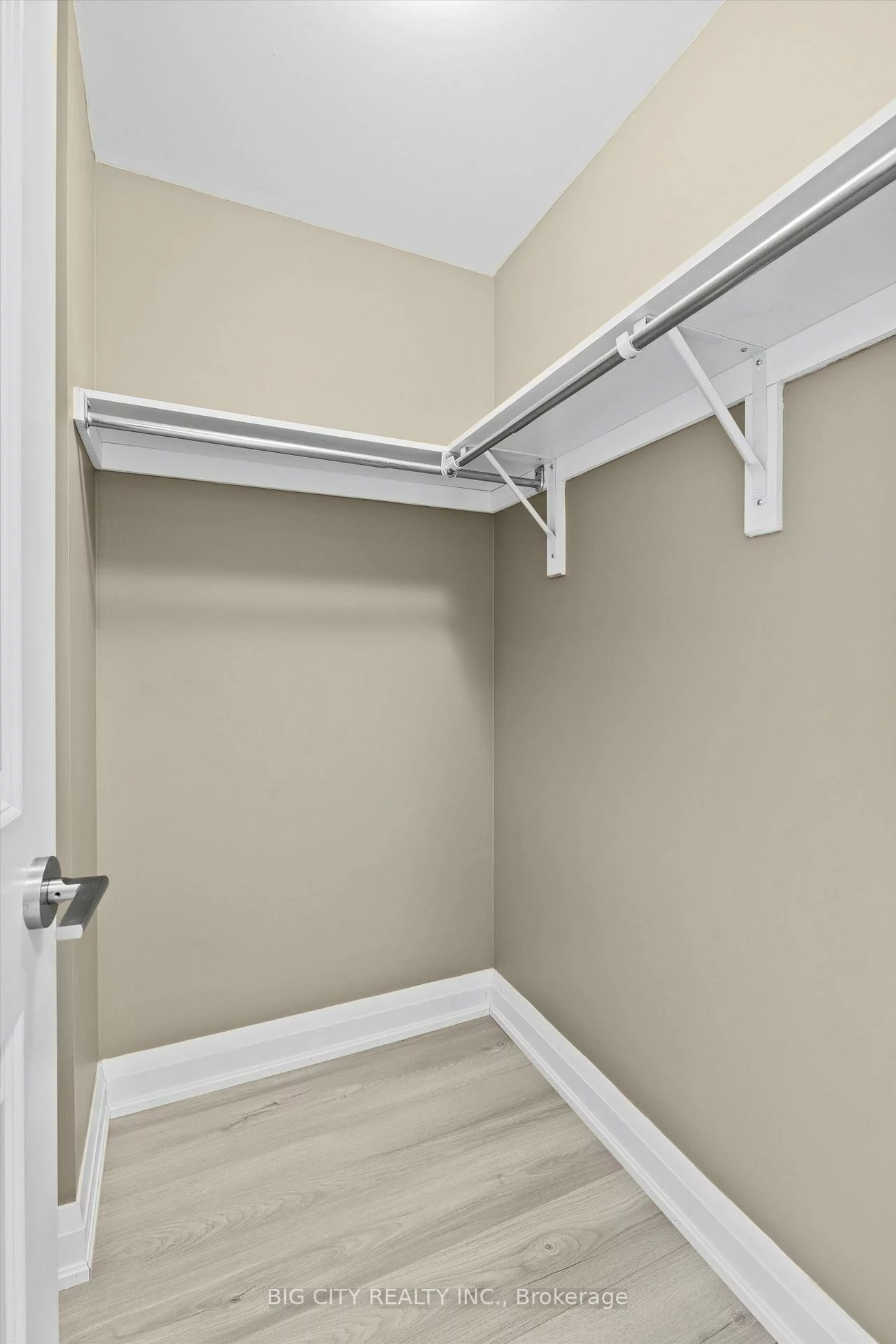 7890, Bathurst, Beverley Glen, Vaughan