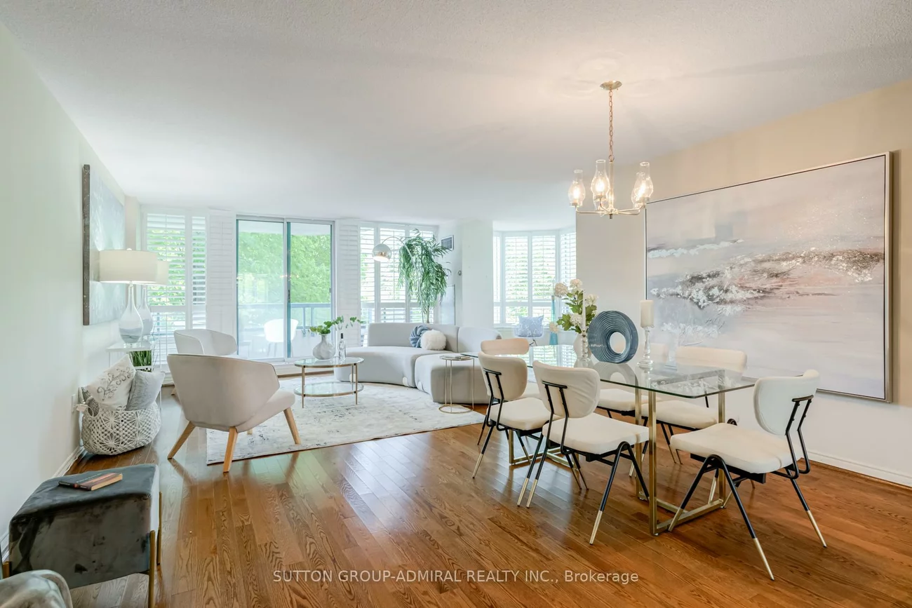 7250, Yonge, Crestwood-Springfarm-Yorkhill, Vaughan