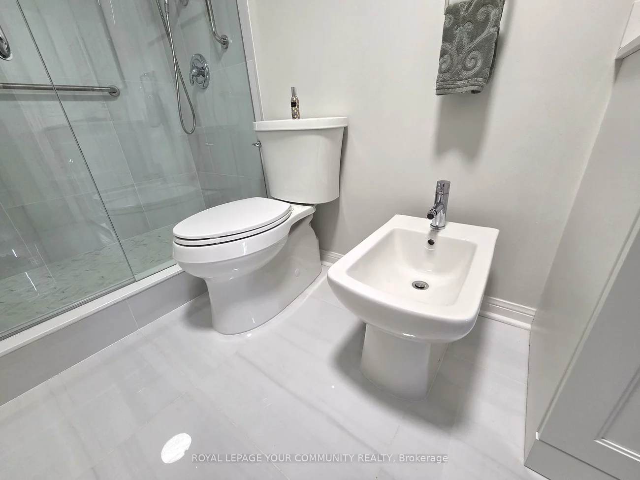 2504, Rutherford, Concord, Vaughan