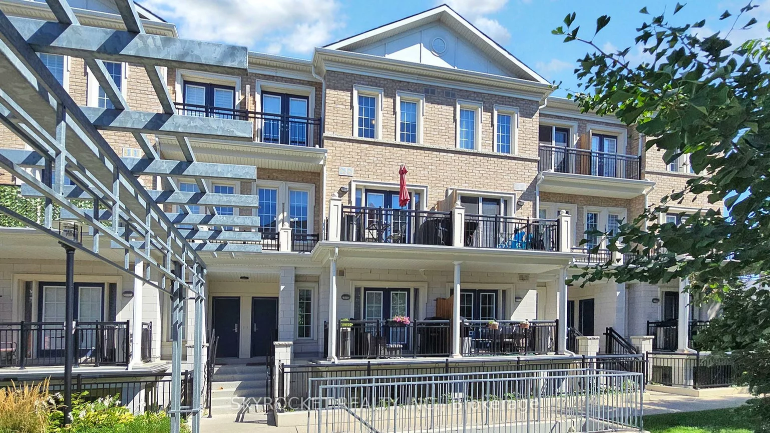 26, Bruce, East Woodbridge, Vaughan