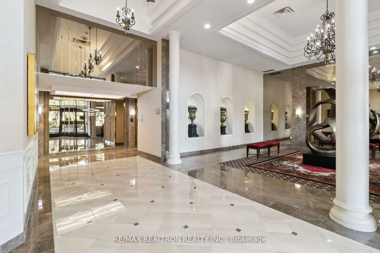 333, Clark, Crestwood-Springfarm-Yorkhill, Vaughan