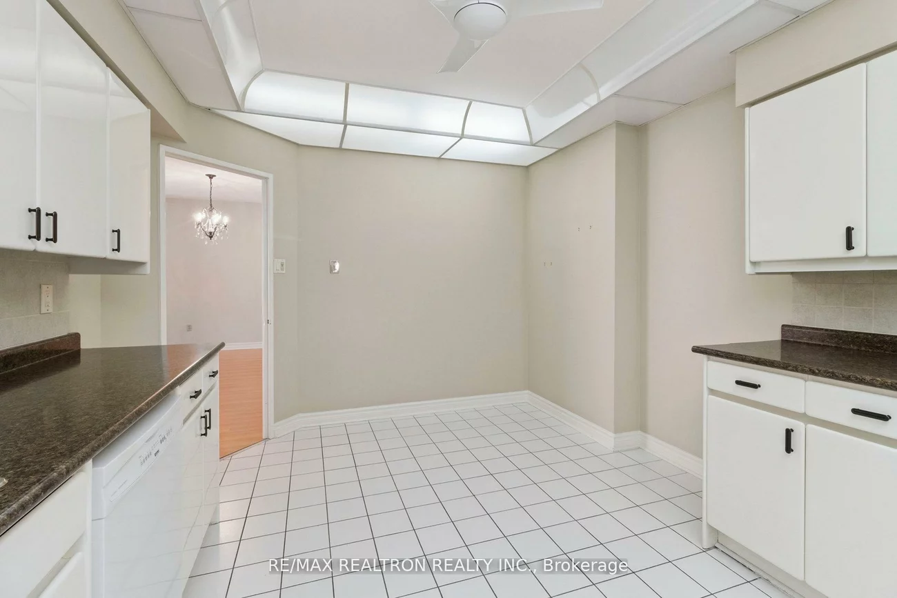 333, Clark, Crestwood-Springfarm-Yorkhill, Vaughan