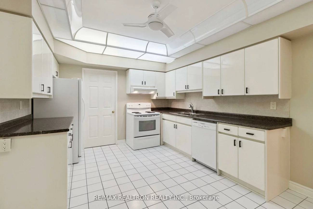 333, Clark, Crestwood-Springfarm-Yorkhill, Vaughan