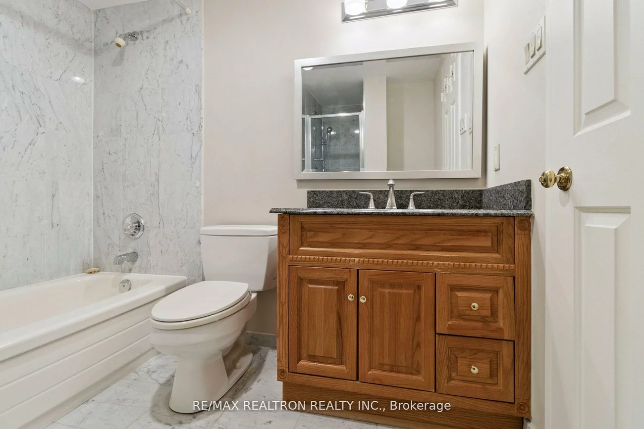 333, Clark, Crestwood-Springfarm-Yorkhill, Vaughan