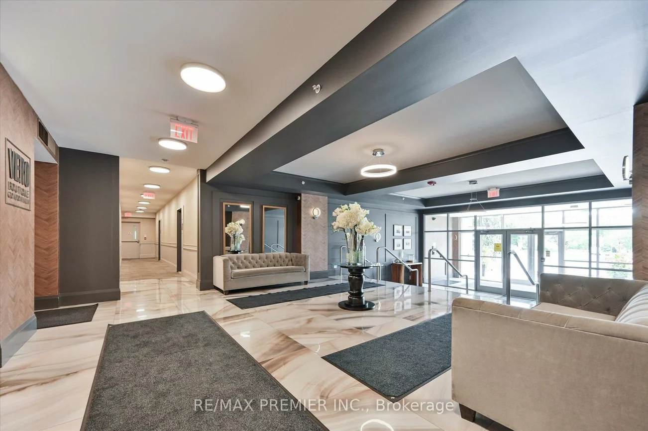 8302, Islington, Islington Woods, Vaughan