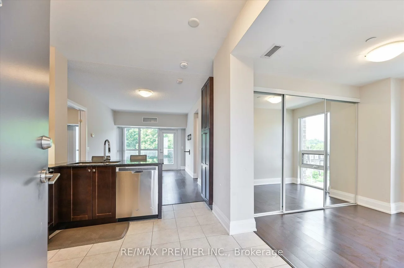 8302, Islington, Islington Woods, Vaughan