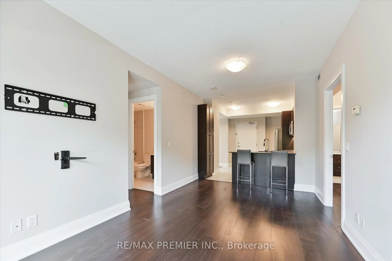 8302, Islington, Islington Woods, Vaughan