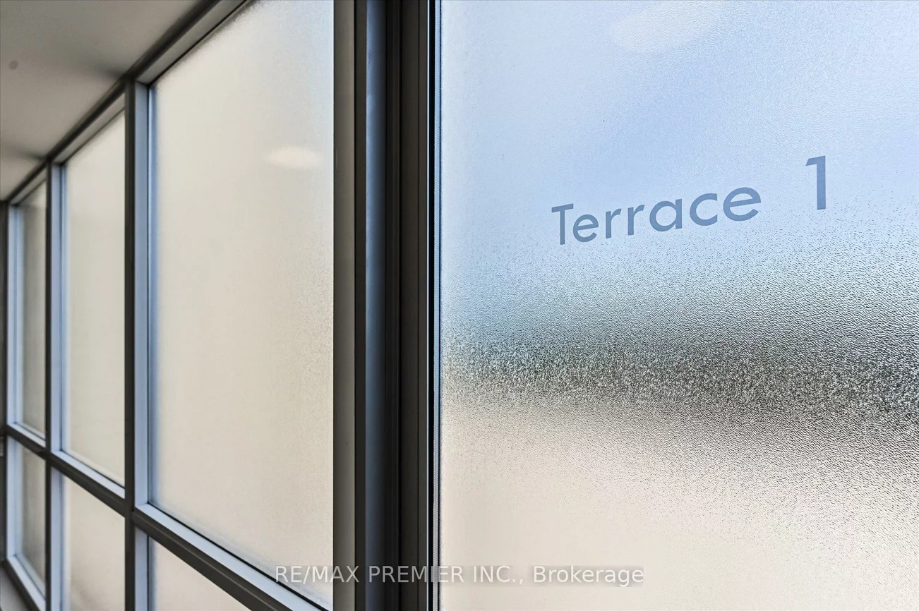 8302, Islington, Islington Woods, Vaughan