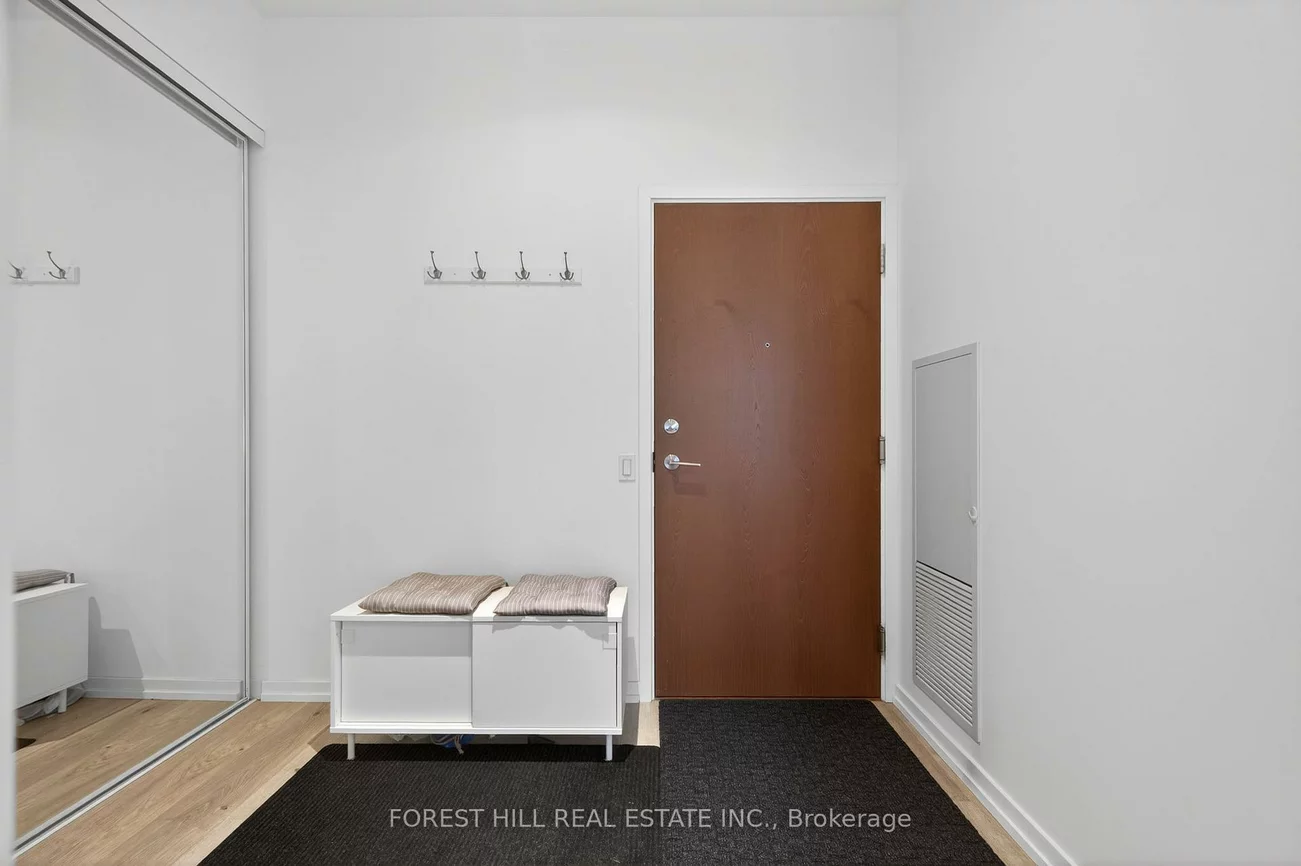 1000, Portage, Vaughan Corporate Centre, Vaughan