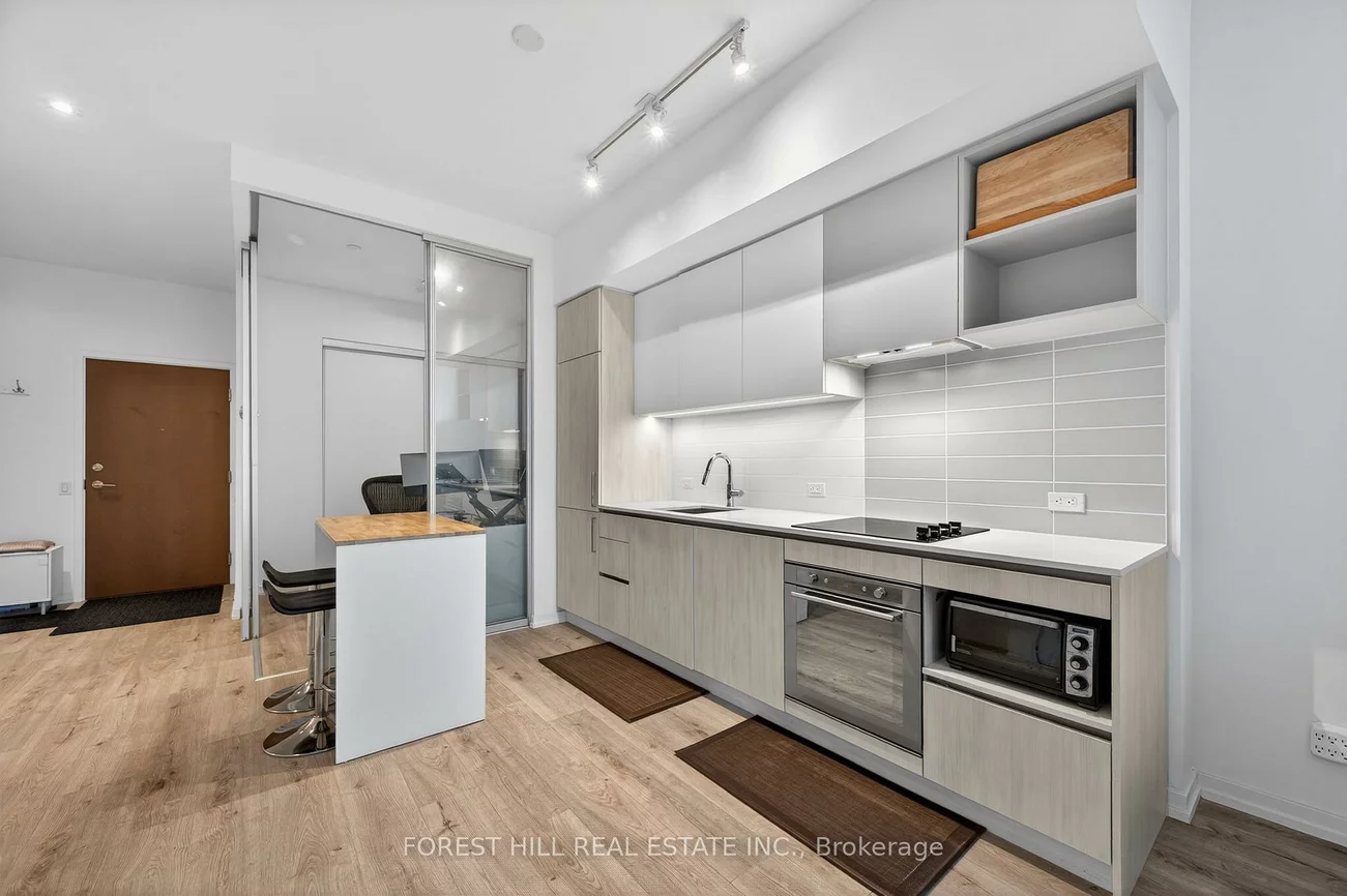 1000, Portage, Vaughan Corporate Centre, Vaughan