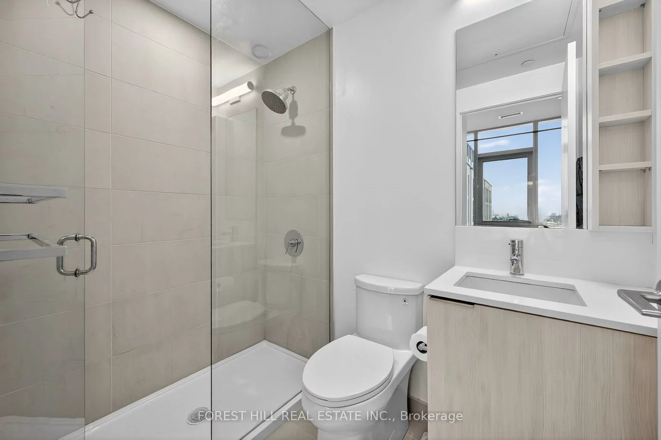 1000, Portage, Vaughan Corporate Centre, Vaughan