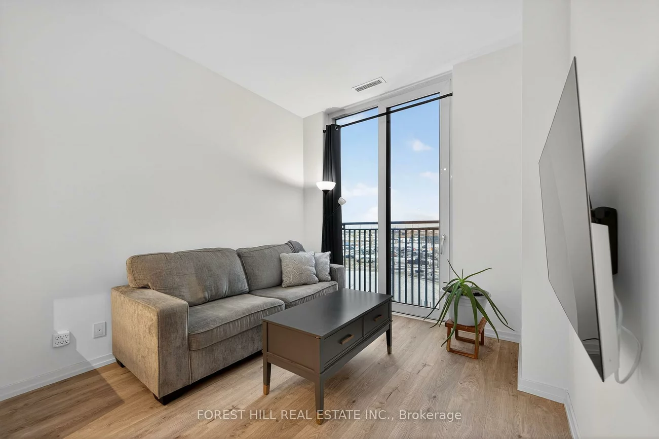 1000, Portage, Vaughan Corporate Centre, Vaughan