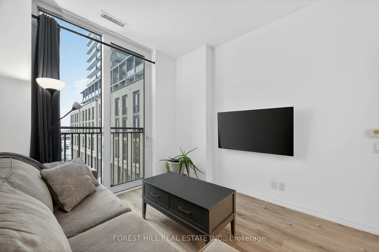 1000, Portage, Vaughan Corporate Centre, Vaughan