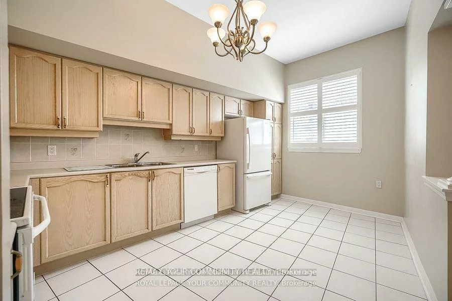 2502, Rutherford, Maple, Vaughan