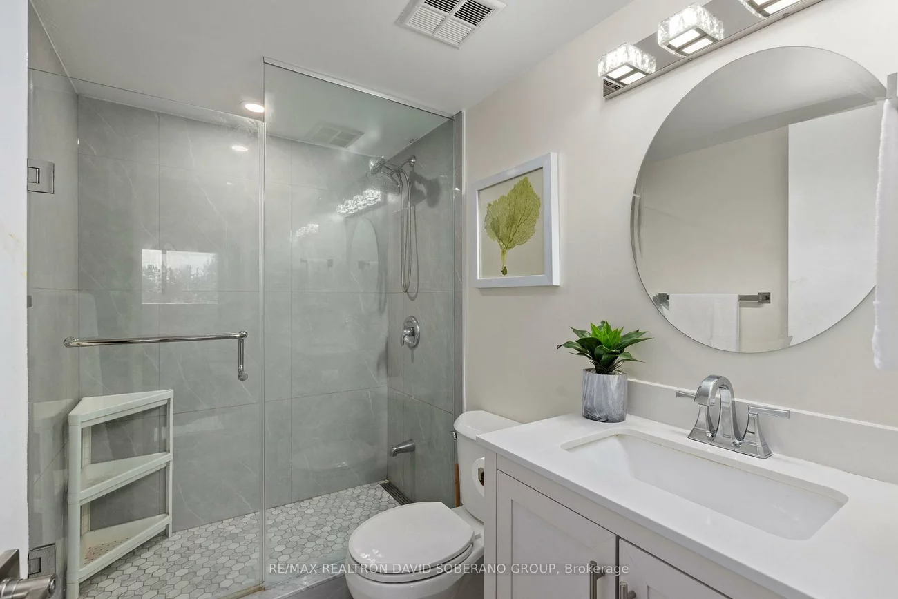 7601, Bathurst, Beverley Glen, Vaughan