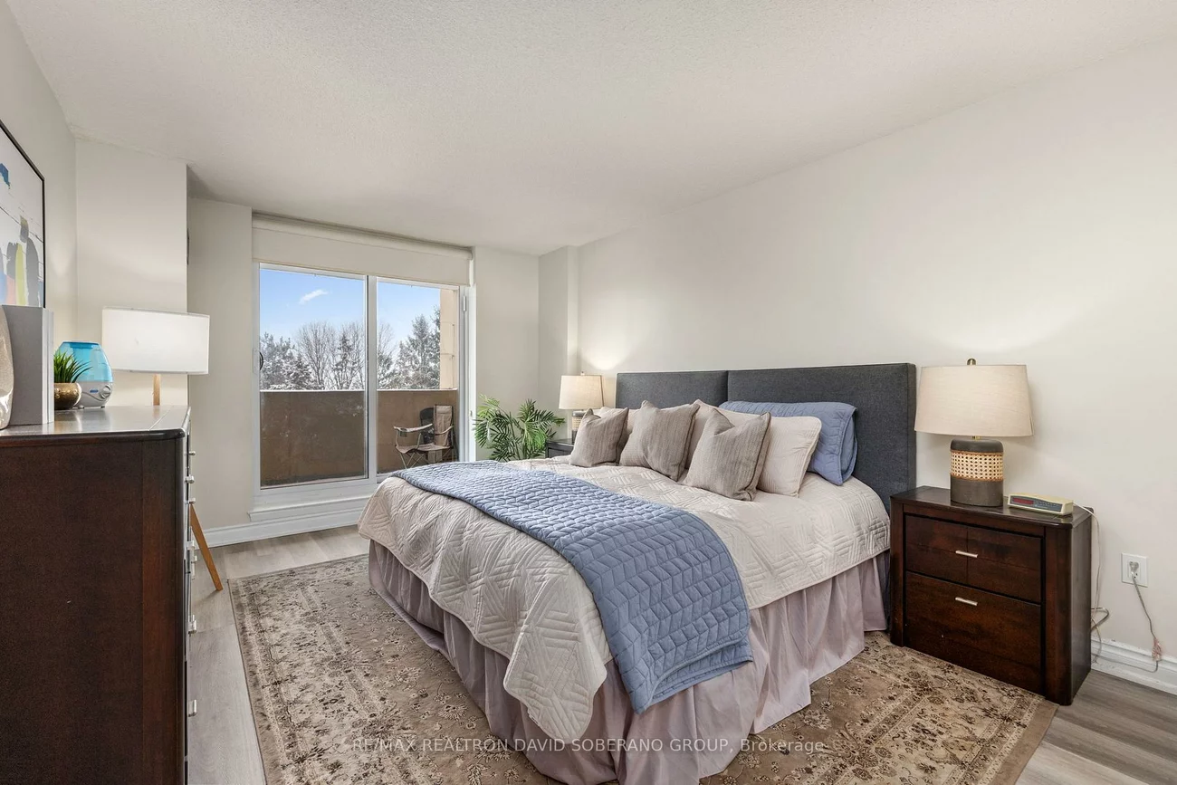 7601, Bathurst, Beverley Glen, Vaughan