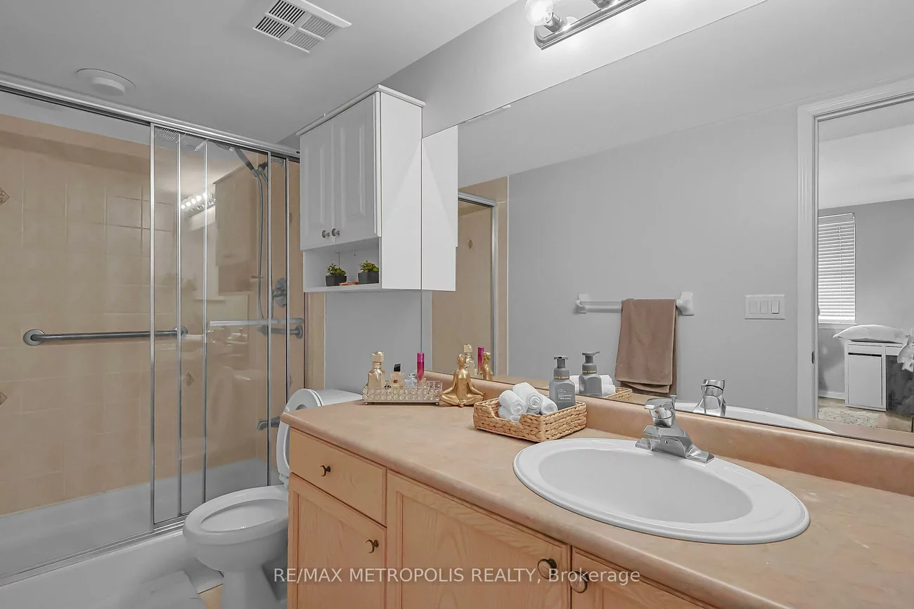 2500, Rutherford, Maple, Vaughan