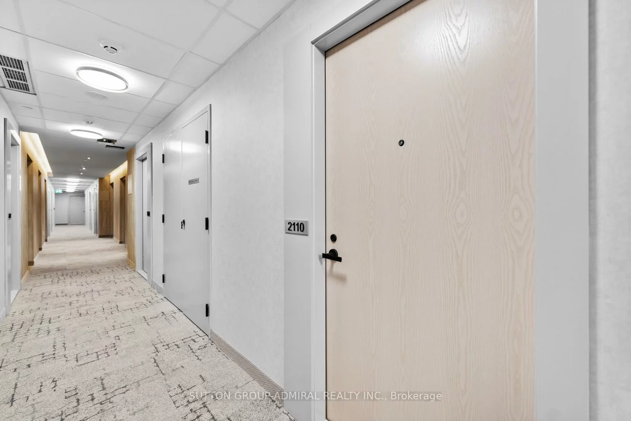 195, Commerce, Vaughan Corporate Centre, Vaughan