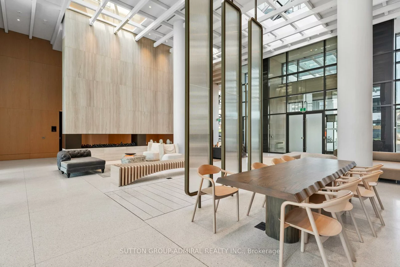 195, Commerce, Vaughan Corporate Centre, Vaughan