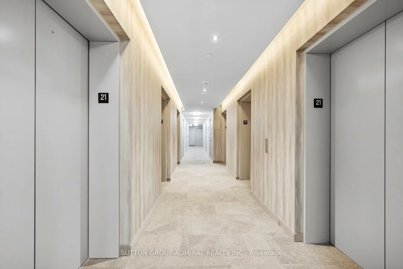 195, Commerce, Vaughan Corporate Centre, Vaughan