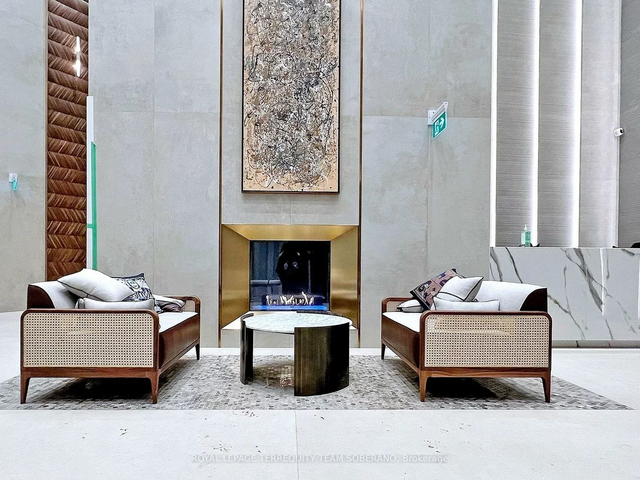 1000, Portage, Vaughan Corporate Centre, Vaughan