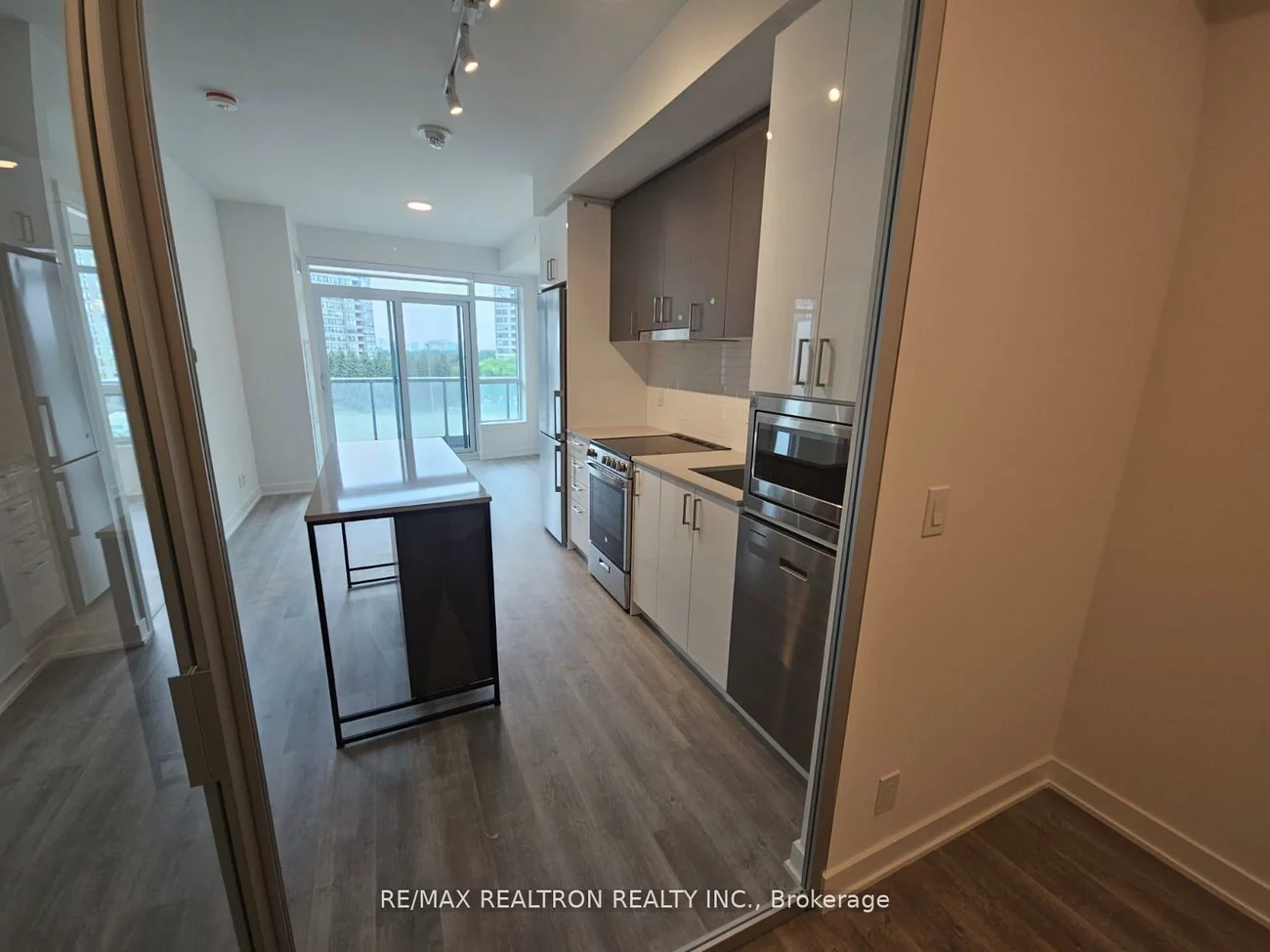 30, Upper Mall, Brownridge, Vaughan