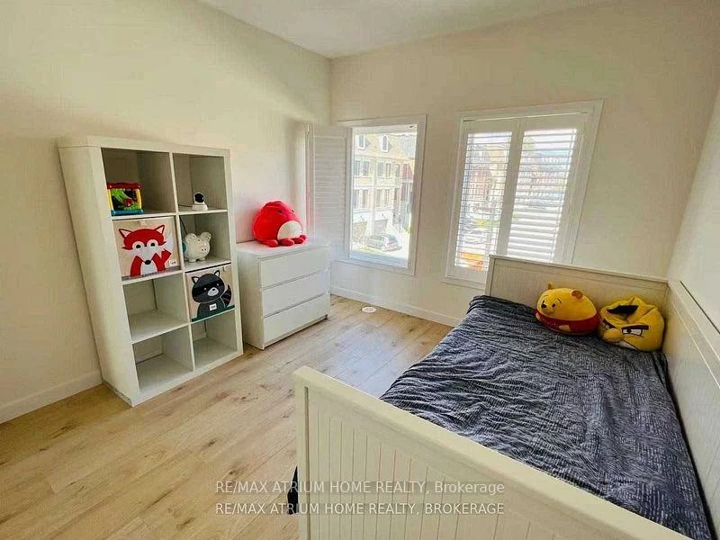 18, Mcnaughton, Maple, Vaughan