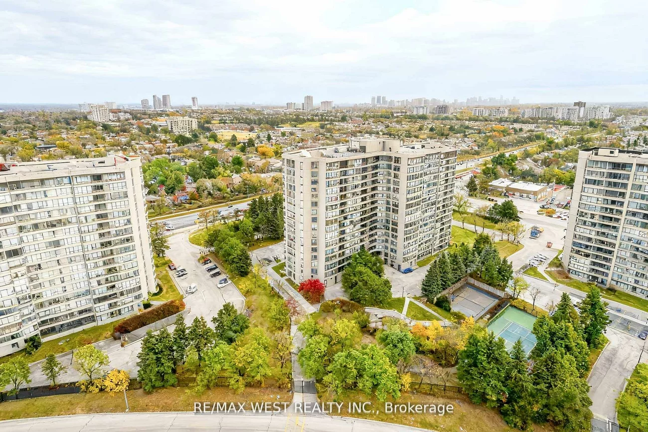 50, Upper Mall, Brownridge, Vaughan
