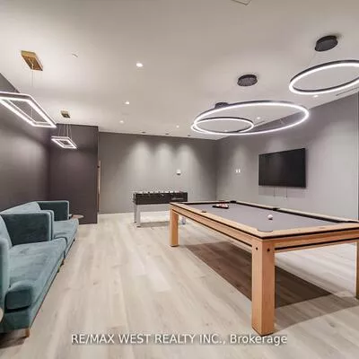 50, Upper Mall, Brownridge, Vaughan